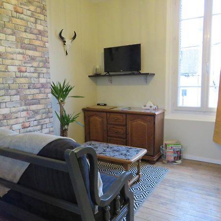 Chez Stella 1 Chambre Et 1 Coin Lits Криэль-сюр-Мер Экстерьер фото